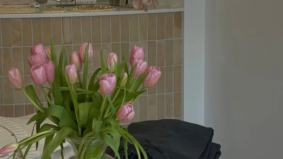 Pink tulips on the bench at Doré, Burleigh Heads